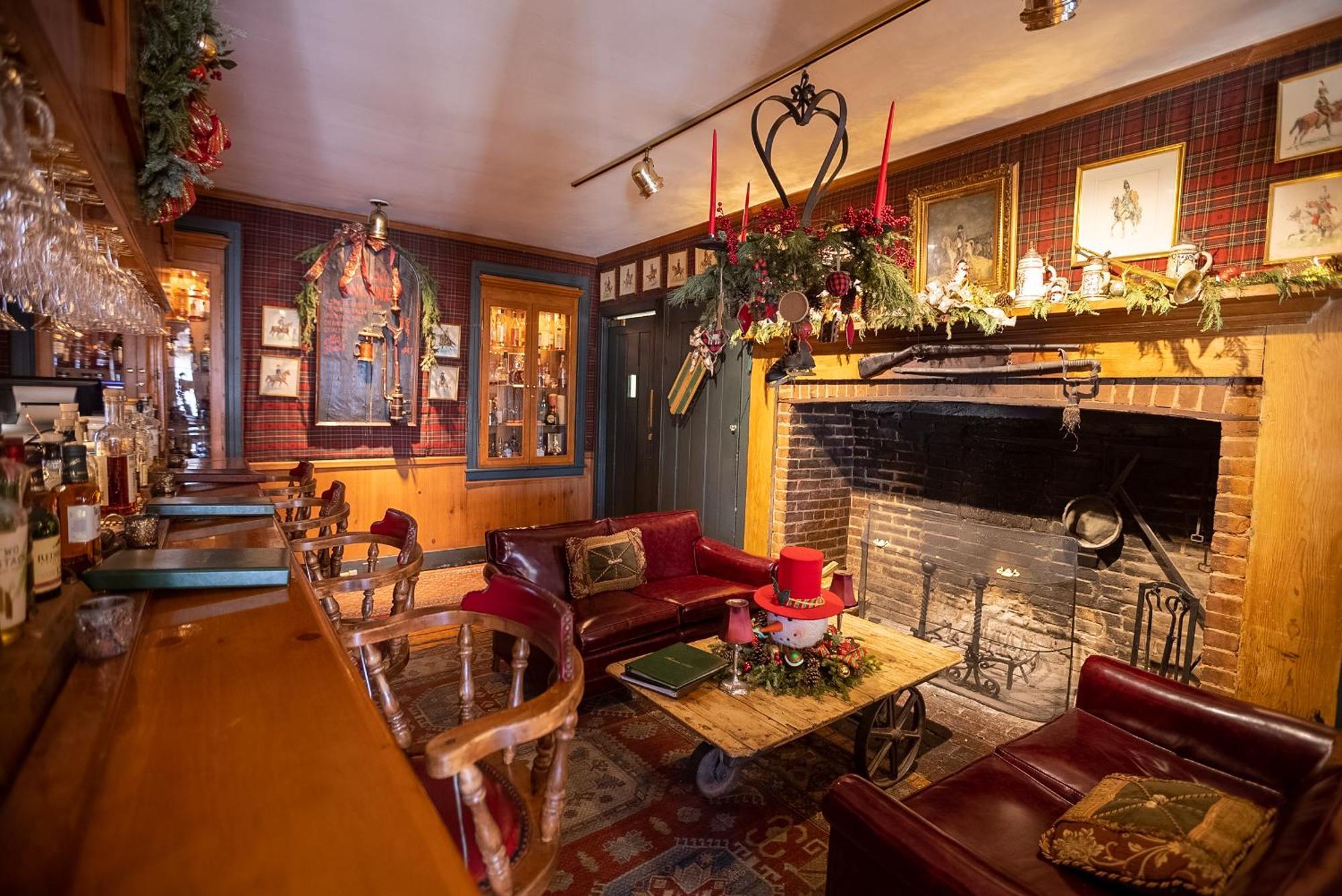 Antrim 1844 Hotel Taneytown Bagian luar foto