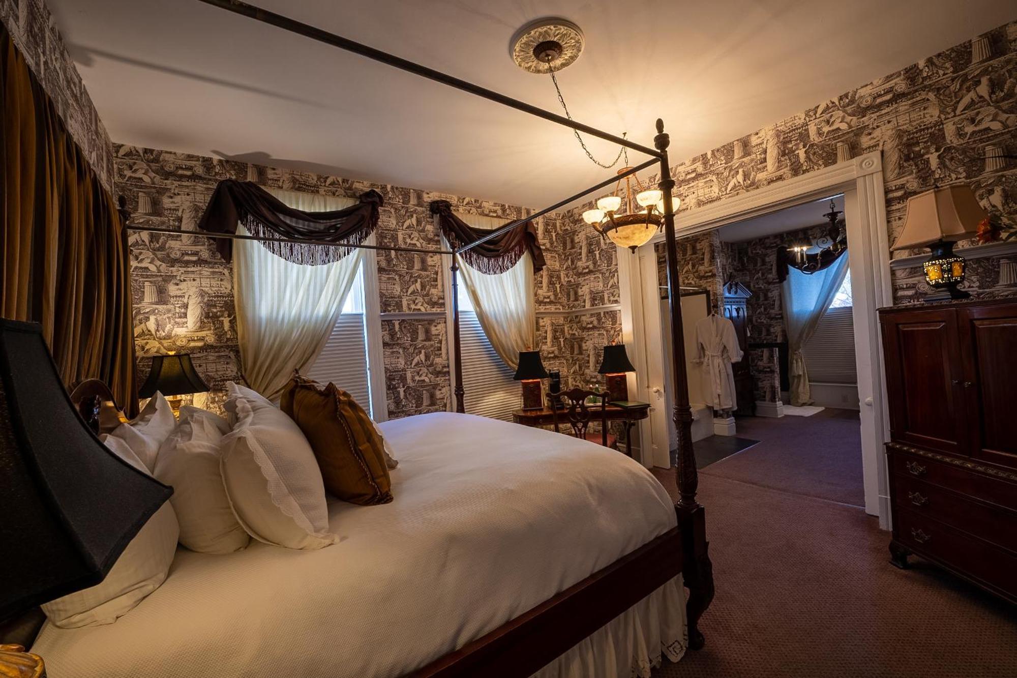 Antrim 1844 Hotel Taneytown Bagian luar foto